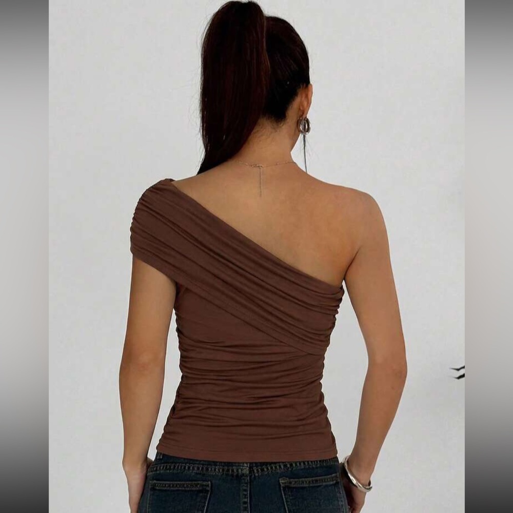 One-Shoulder Ruched Tank Top in Brown - Picture 2 of 7